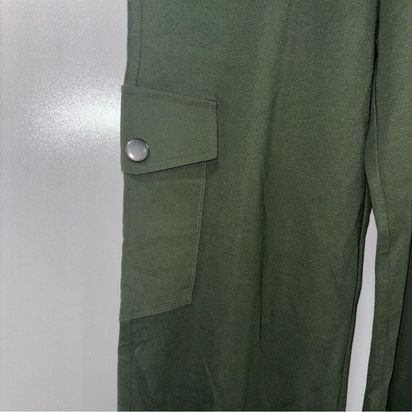 CAbi Chargo cargo pants - Picture 2 of 8